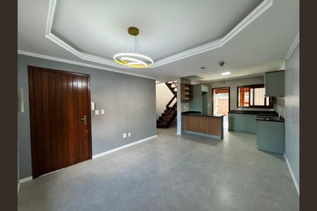 Casa de condomínio à venda com 102m², 3 quartos e 2 vagasSala