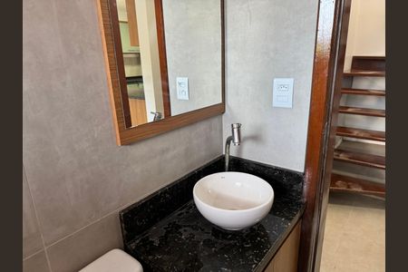 Casa de condomínio à venda com 102m², 3 quartos e 2 vagasbanheiro 2