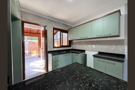 Casa de condomínio à venda com 102m², 3 quartos e 2 vagasCozinha