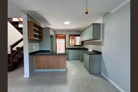 Casa de condomínio à venda com 102m², 3 quartos e 2 vagasCozinha