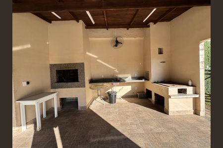 Casa de condomínio à venda com 102m², 3 quartos e 2 vagasÁrea comum