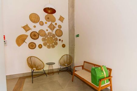 Studio para alugar com 25m², 1 quarto e sem vaga Studio para alugar com 25m², 1 quarto e sem vagaHall de Entrada