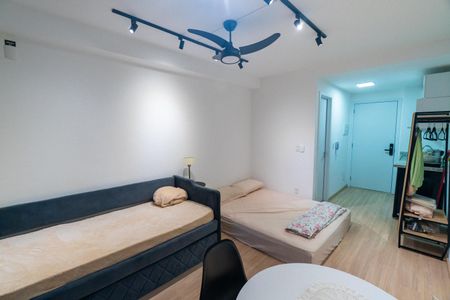 Studio para alugar com 27m², 1 quarto e sem vaga Studio para alugar com 27m², 1 quarto e sem vagaSala/Quarto