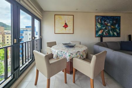 Apartamento para alugar com 290m², 4 quartos e 2 vagas Apartamento para alugar com 290m², 4 quartos e 2 vagasSala 2