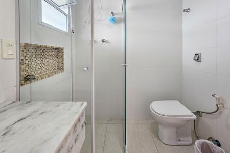 Apartamento para alugar com 290m², 4 quartos e 2 vagas Apartamento para alugar com 290m², 4 quartos e 2 vagasBanheiro