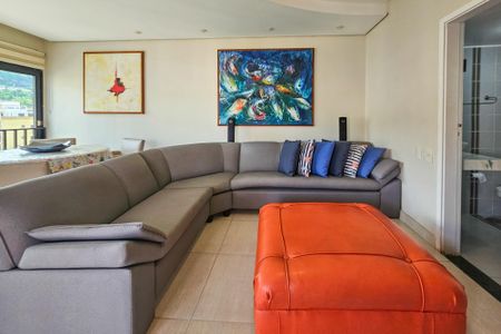 Apartamento para alugar com 290m², 4 quartos e 2 vagas Apartamento para alugar com 290m², 4 quartos e 2 vagasSala 2