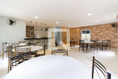 Apartamento para alugar com 54m², 2 quartos e 1 vagaCondomínio - Salão de Festas 