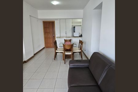 Apartamento para alugar com 76m², 2 quartos e 2 vagasSala