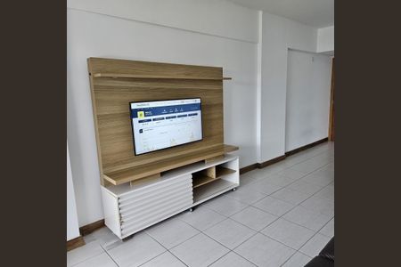 Apartamento para alugar com 76m², 2 quartos e 2 vagasSala