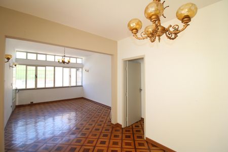 Casa à venda com 150m², 3 quartos e 1 vagaSala
