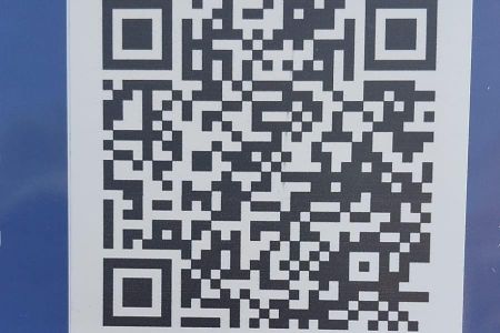 Casa à venda com 150m², 3 quartos e 1 vaga Casa à venda com 150m², 3 quartos e 1 vagaFachada