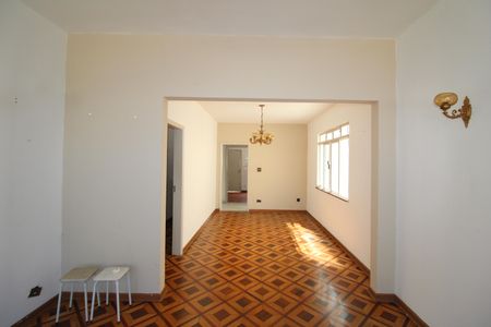 Casa à venda com 150m², 3 quartos e 1 vagaSala