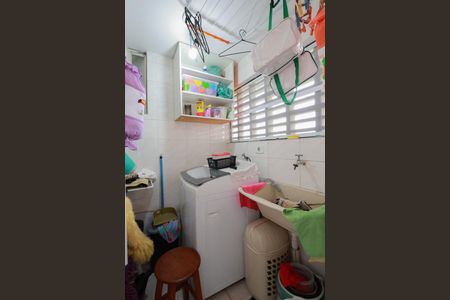 Apartamento à venda com 80m², 2 quartos e sem vaga Apartamento à venda com 80m², 2 quartos e sem vagaÁrea de serviço