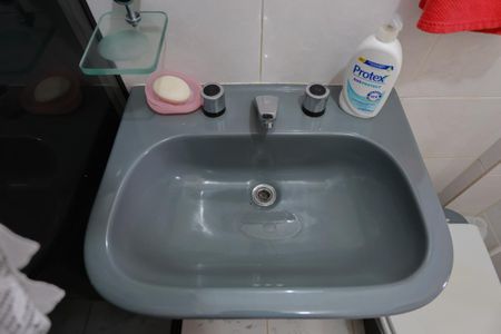 Apartamento à venda com 80m², 2 quartos e sem vaga Apartamento à venda com 80m², 2 quartos e sem vagaBanheiro da Suíte