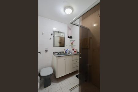 Apartamento à venda com 80m², 2 quartos e sem vaga Apartamento à venda com 80m², 2 quartos e sem vagaBanheiro social