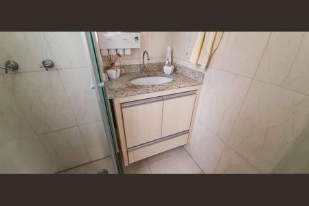 Apartamento à venda com 65m², 3 quartos e 1 vaga Apartamento à venda com 65m², 3 quartos e 1 vagaBanheiro da Suíte