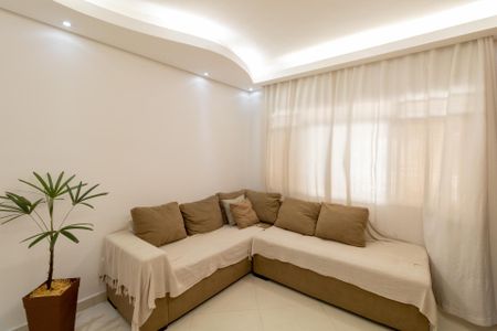 Casa para alugar com 125m², 3 quartos e 2 vagasSala