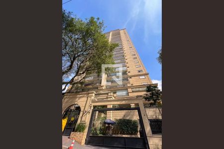 Apartamento à venda com 156m², 3 quartos e 3 vagasFachada