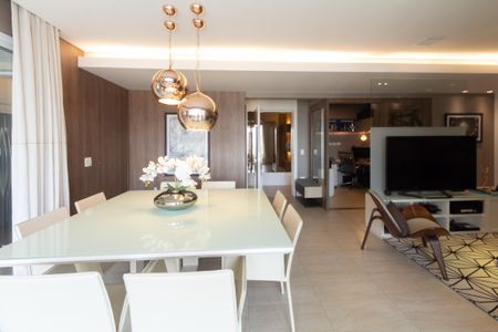 Apartamento à venda com 156m², 3 quartos e 3 vagasSala