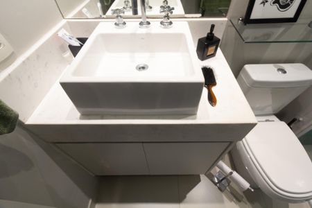 Apartamento à venda com 156m², 3 quartos e 3 vagasBanheiro da Suíte 1