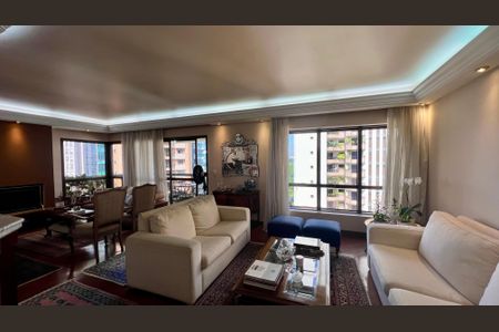 Apartamento à venda com 240m², 3 quartos e 3 vagasSala