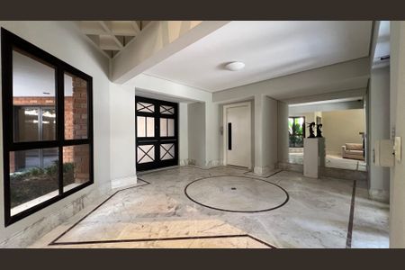 Apartamento à venda com 240m², 3 quartos e 3 vagasHall de entrada