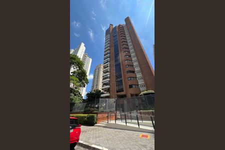 Apartamento à venda com 240m², 3 quartos e 3 vagasFachada