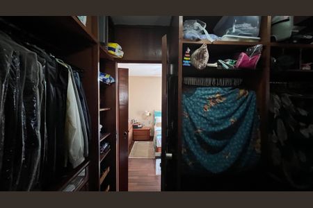 Apartamento à venda com 240m², 3 quartos e 3 vagasCloset da Suíte 3