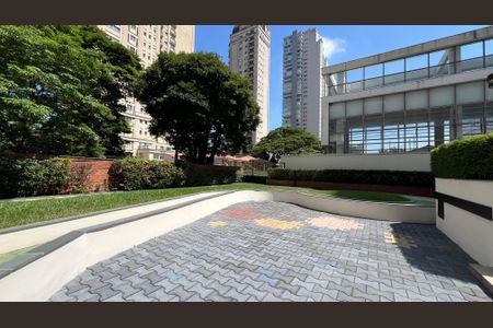 Apartamento à venda com 240m², 3 quartos e 3 vagasÁrea comum - Pista de corrida