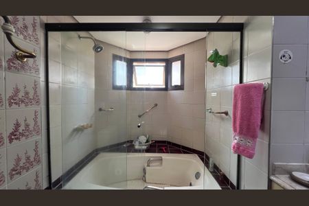 Apartamento à venda com 240m², 3 quartos e 3 vagasBanheiro da Suíte 3