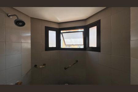 Apartamento à venda com 240m², 3 quartos e 3 vagasBanheiro da Suíte 3