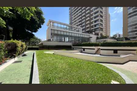 Apartamento à venda com 240m², 3 quartos e 3 vagasÁrea comum - Pista de corrida