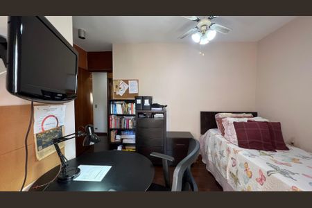 Apartamento à venda com 240m², 3 quartos e 3 vagasSuíte 2