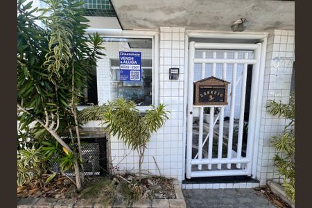 Apartamento à venda com 80m², 3 quartos e 1 vagaPlaca - Fachada