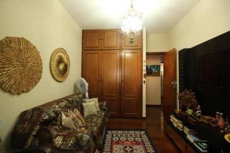 Apartamento à venda com 180m², 4 quartos e 2 vagasQuarto