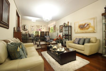 Apartamento à venda com 180m², 4 quartos e 2 vagasSala