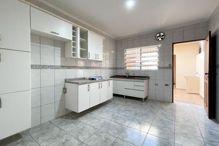 Casa para alugar com 160m², 3 quartos e 2 vagasCozinha