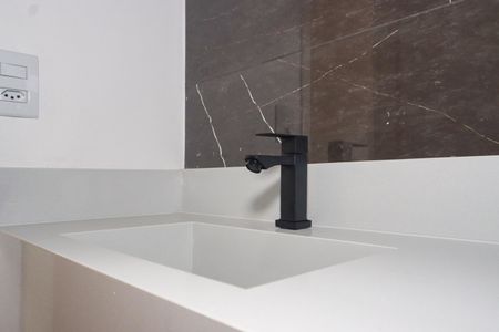 Casa de condomínio à venda com 103m², 3 quartos e 2 vagasBanheiro