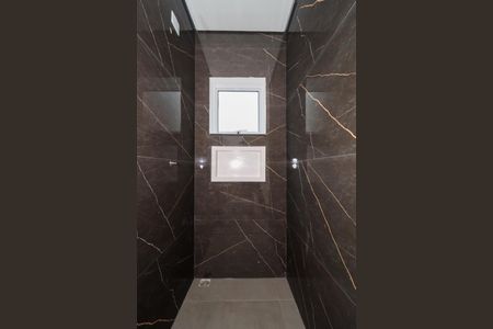 Casa de condomínio à venda com 103m², 3 quartos e 2 vagasBanheiro da Suíte