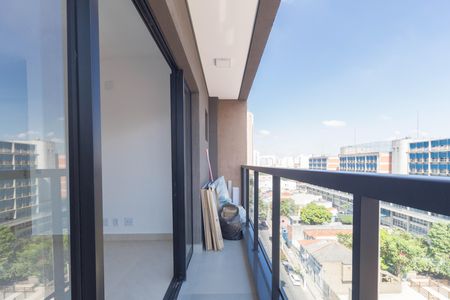 Studio à venda com 33m², 1 quarto e 1 vaga Studio à venda com 33m², 1 quarto e 1 vagaVaranda