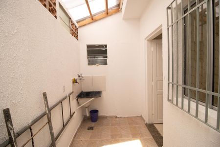 Casa à venda com 145m², 2 quartos e 1 vagaÁrea de Serviço