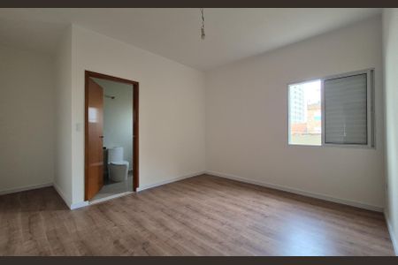 Casa à venda com 184m², 3 quartos e 4 vagasSuíte 2