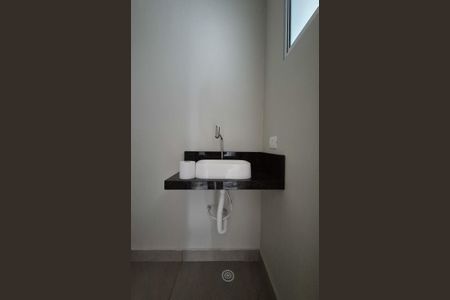 Casa à venda com 184m², 3 quartos e 4 vagasBanheiro