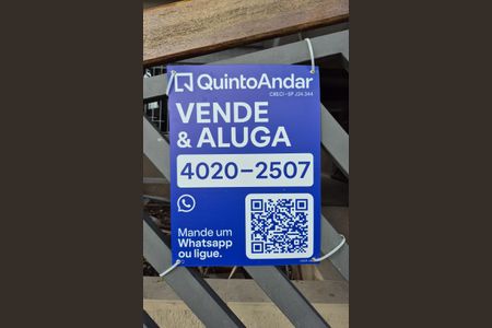 Casa à venda com 184m², 3 quartos e 4 vagasFachada e placa