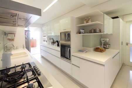 Apartamento à venda com 156m², 2 quartos e 3 vagasCozinha