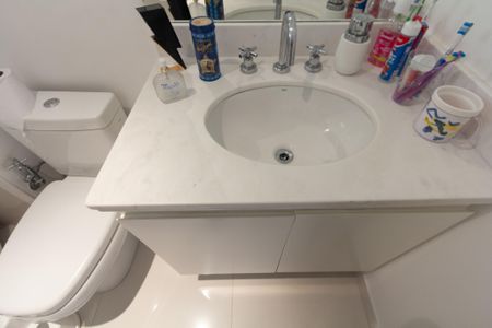 Apartamento à venda com 156m², 2 quartos e 3 vagasBanheiro da Suíte 1