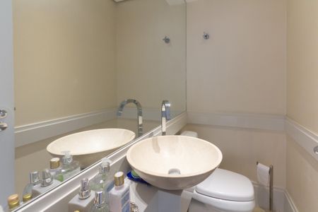 Apartamento à venda com 156m², 2 quartos e 3 vagasLavabo