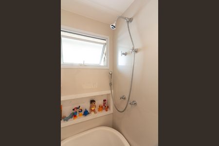 Apartamento à venda com 156m², 2 quartos e 3 vagasBanheiro da Suíte 1