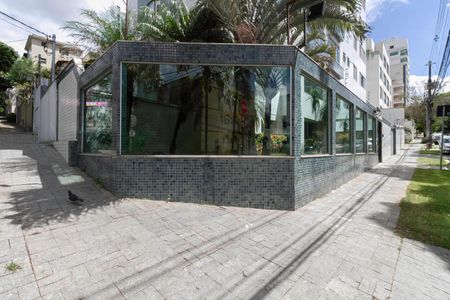 Apartamento à venda com 250m², 4 quartos e 4 vagasFachada