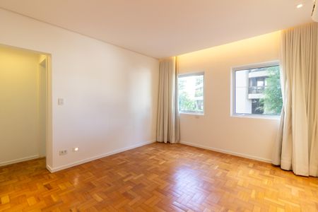 Apartamento à venda com 360m², 4 quartos e 2 vagas Apartamento à venda com 360m², 4 quartos e 2 vagasSuíte 1